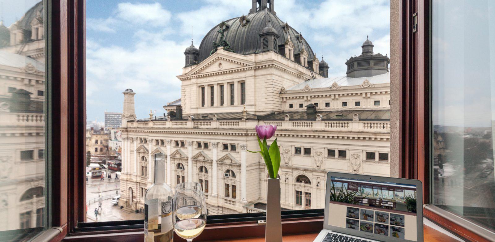 Panorama Lviv Hotel Bagian luar foto